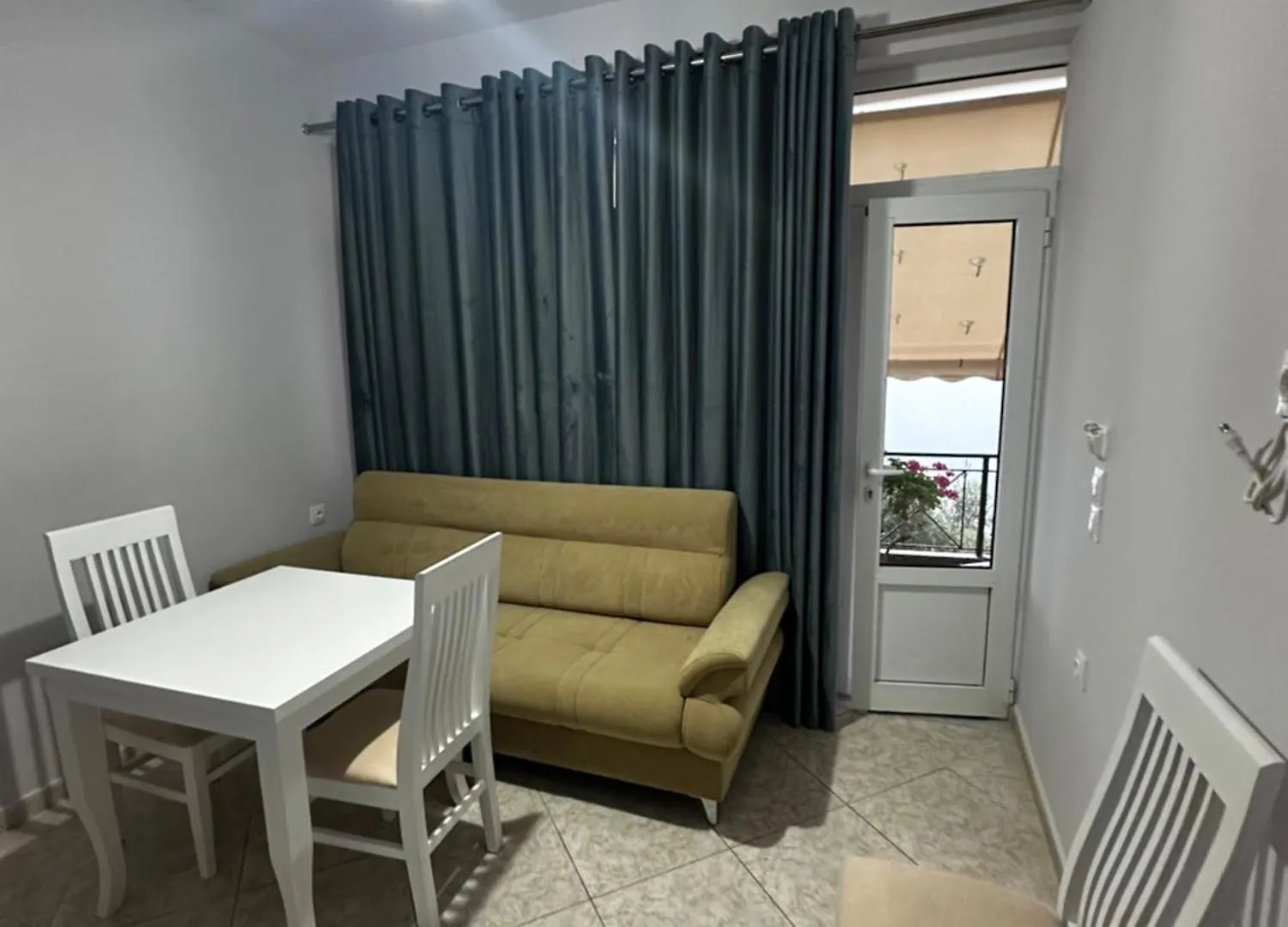 Ylli'S Apartments Sarandë