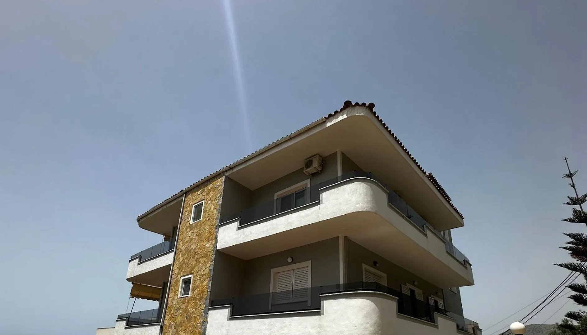 Ylli'S Apartments Sarandë