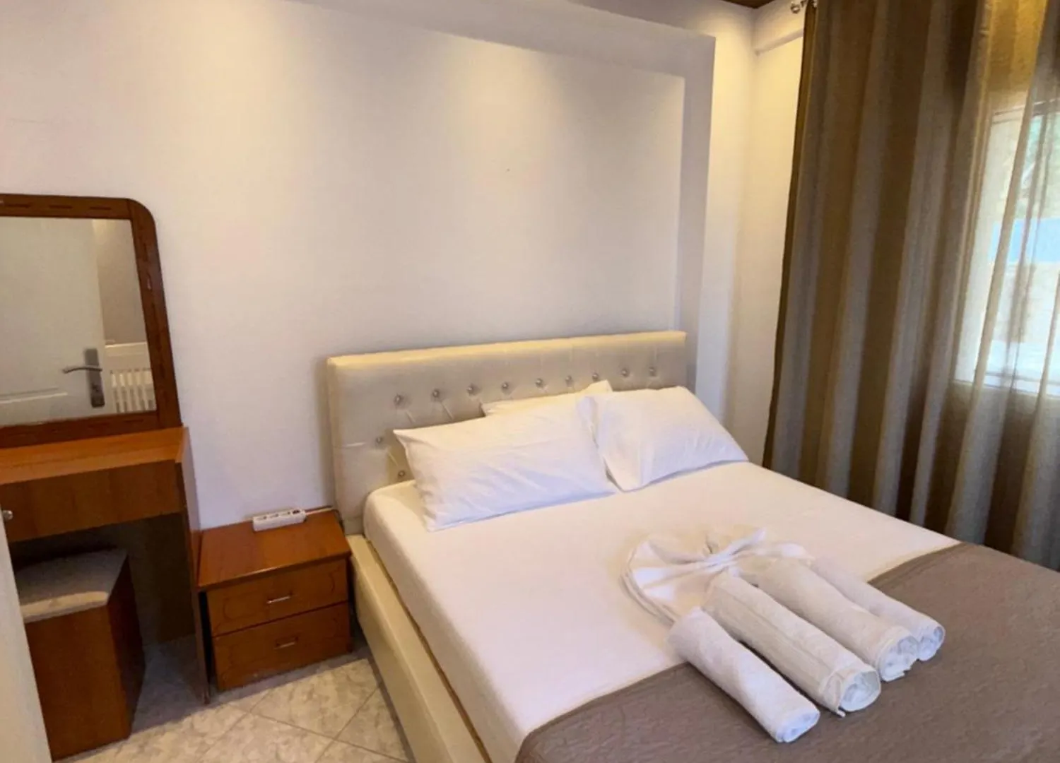 Ylli'S Apartments Sarandë