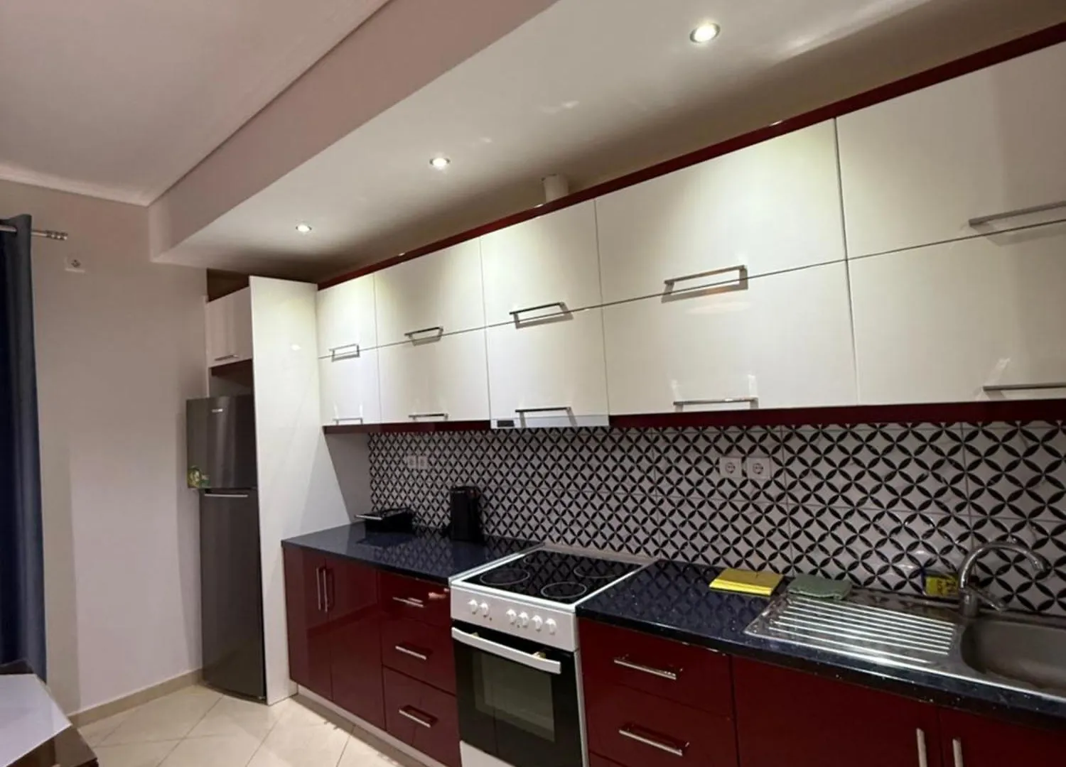 Ylli'S Apartments Sarandë