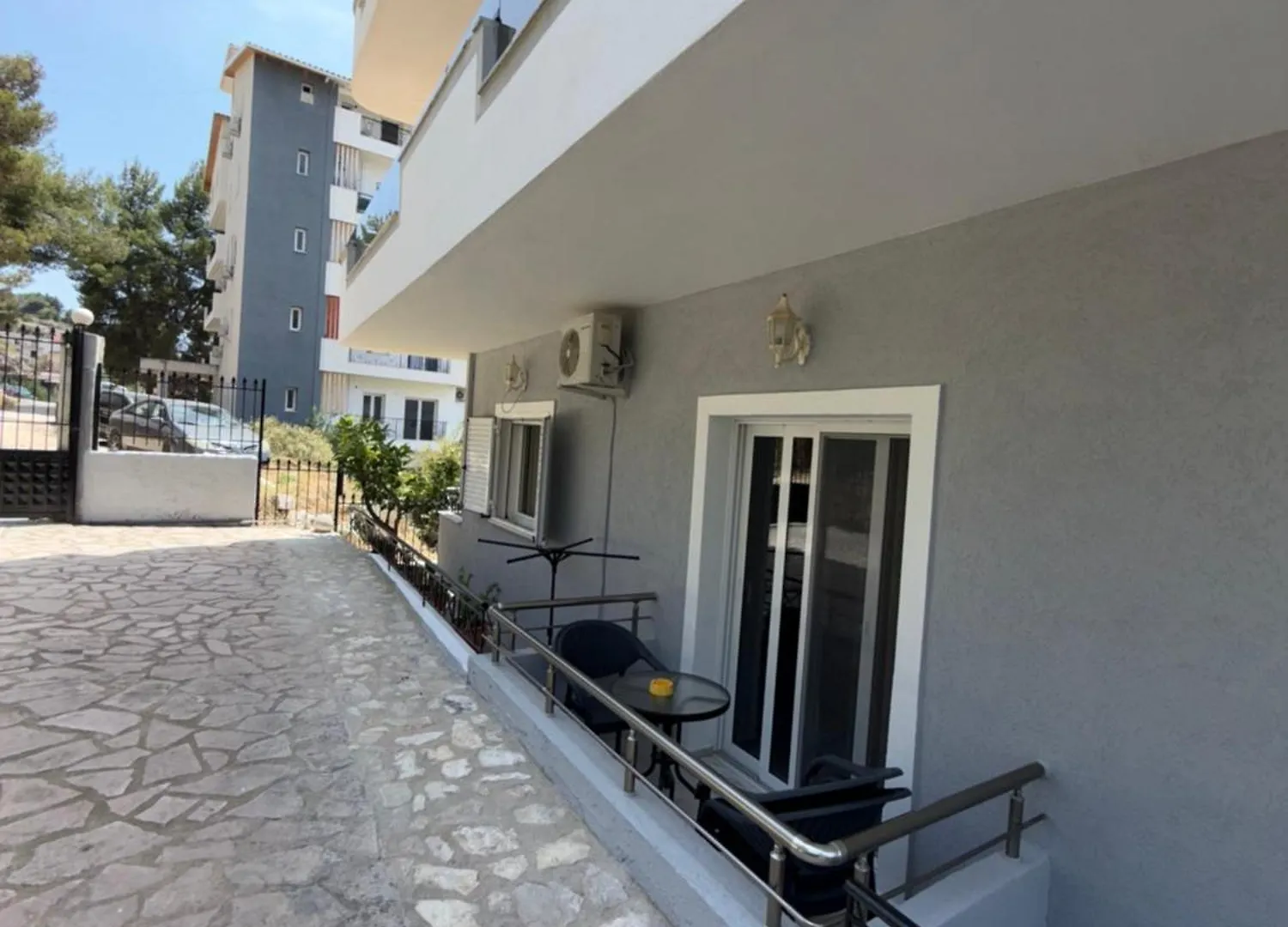 Ylli'S Apartments Sarandë 0*,